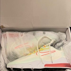 Nike Air Max 270 React